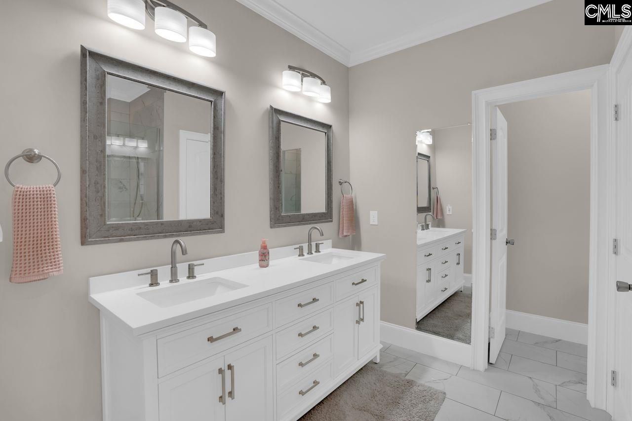 201 Edgewood Drive  Photo 16