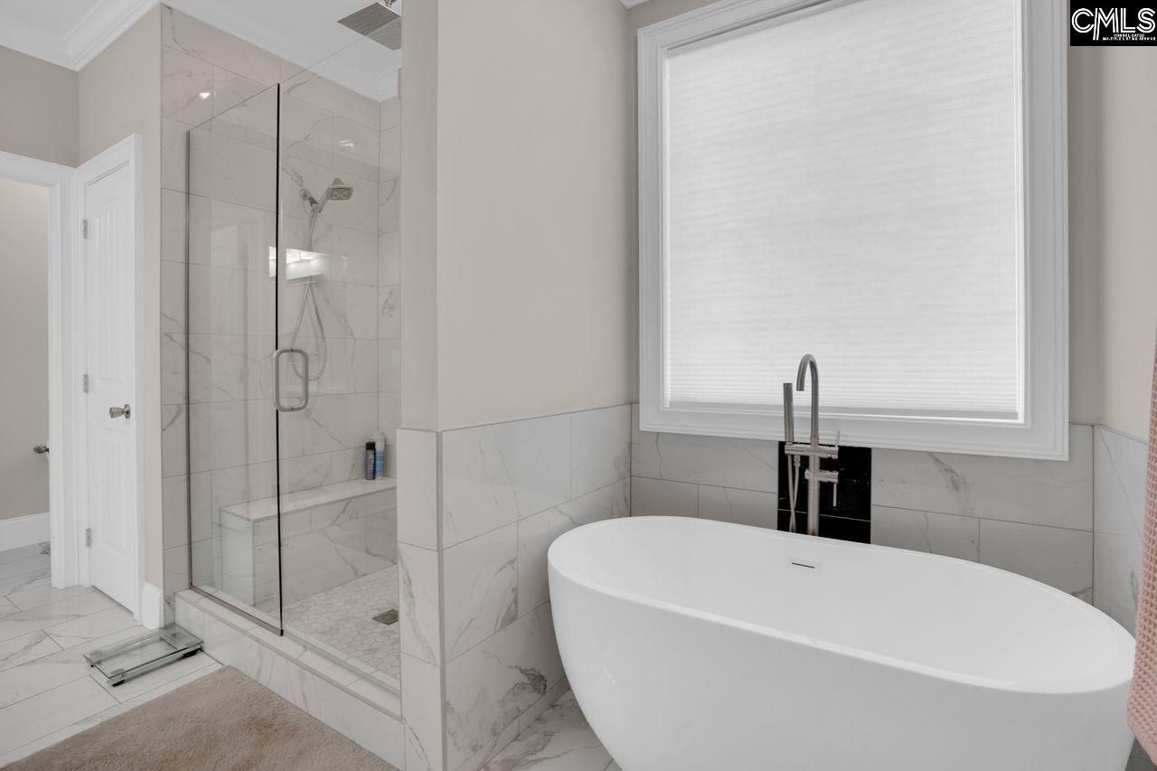 201 Edgewood Drive  Photo 17