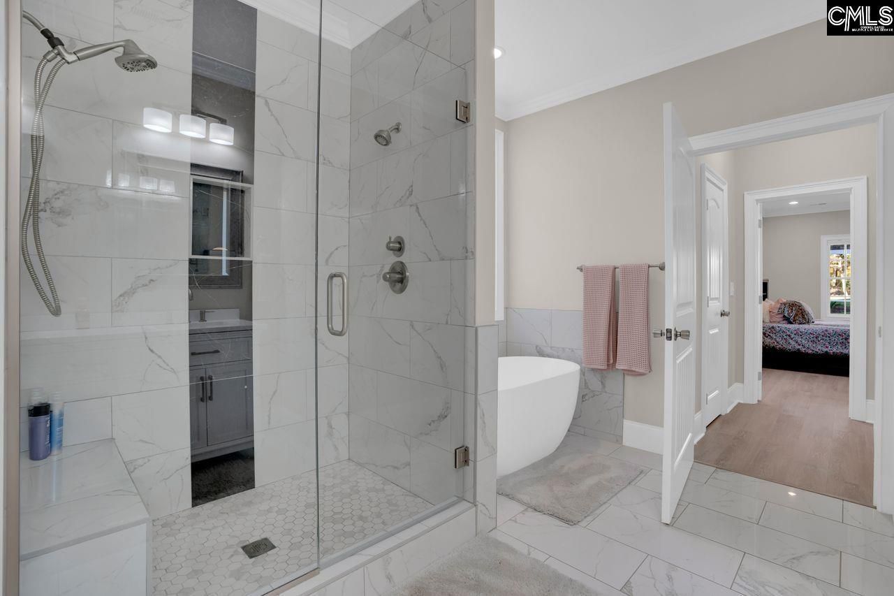 201 Edgewood Drive  Photo 18