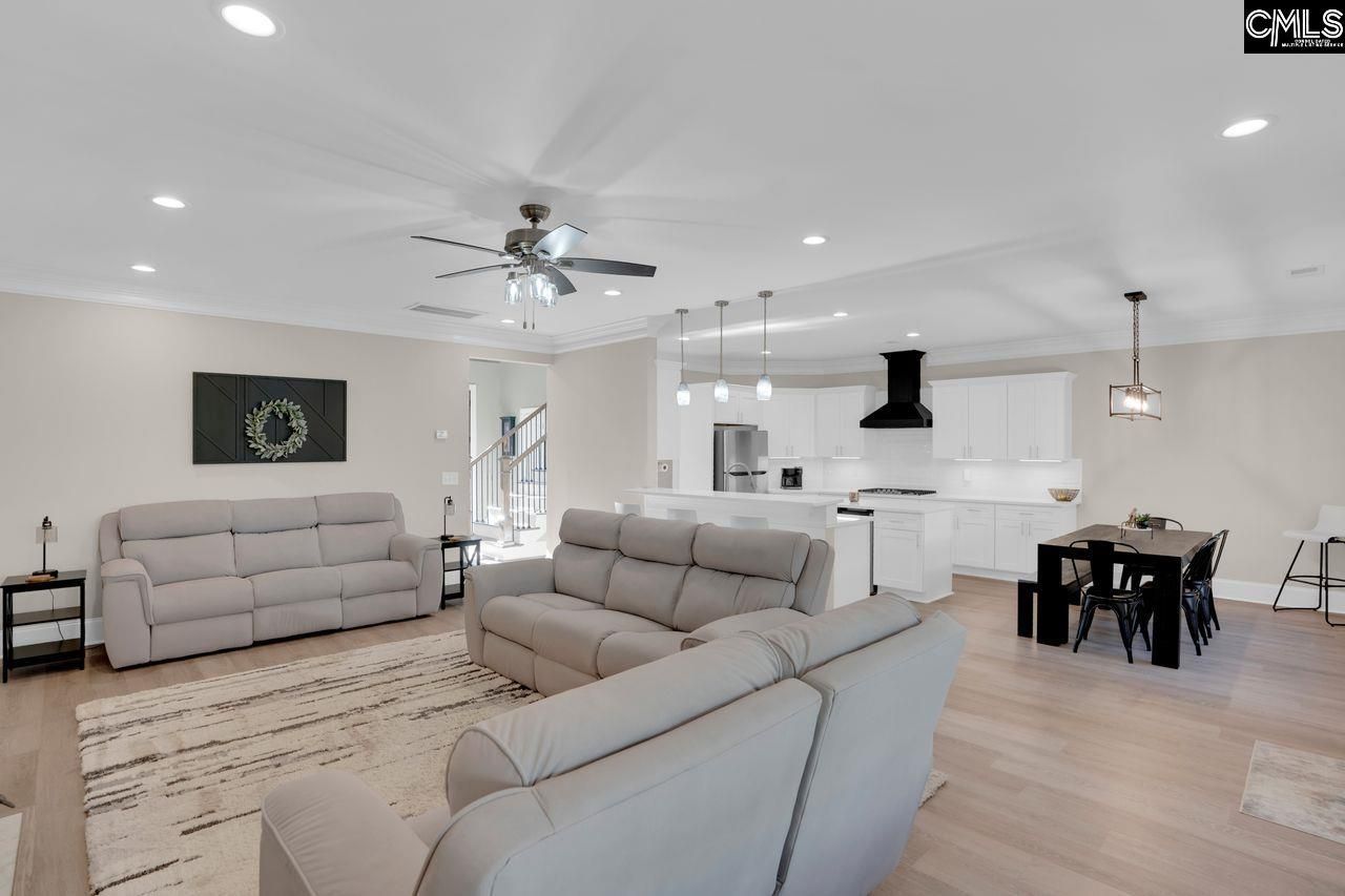 201 Edgewood Drive  Photo 9