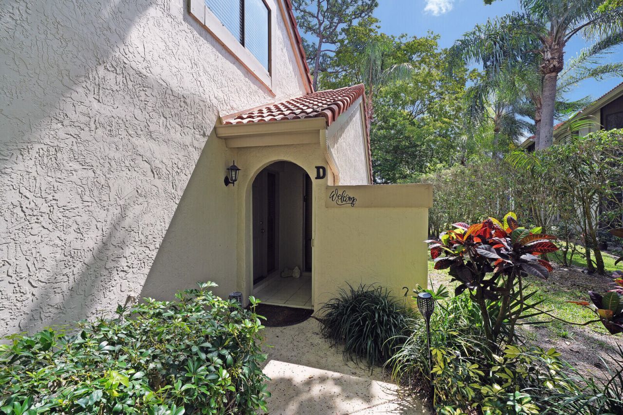 5521 Coach House Circle, Unit D, Boca Raton, FL 33486 Photo