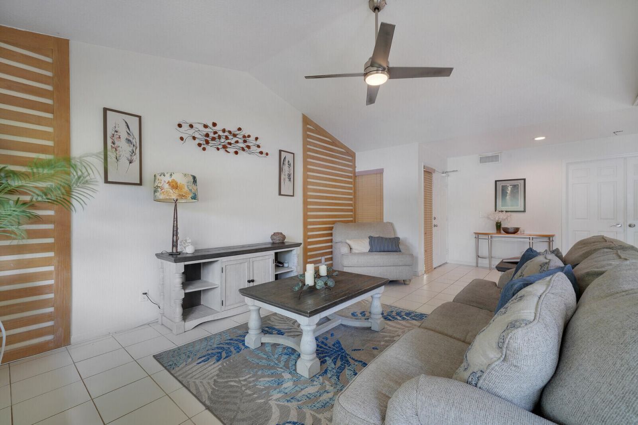 5521 Coach House Circle, Unit D, Boca Raton, FL 33486 Photo