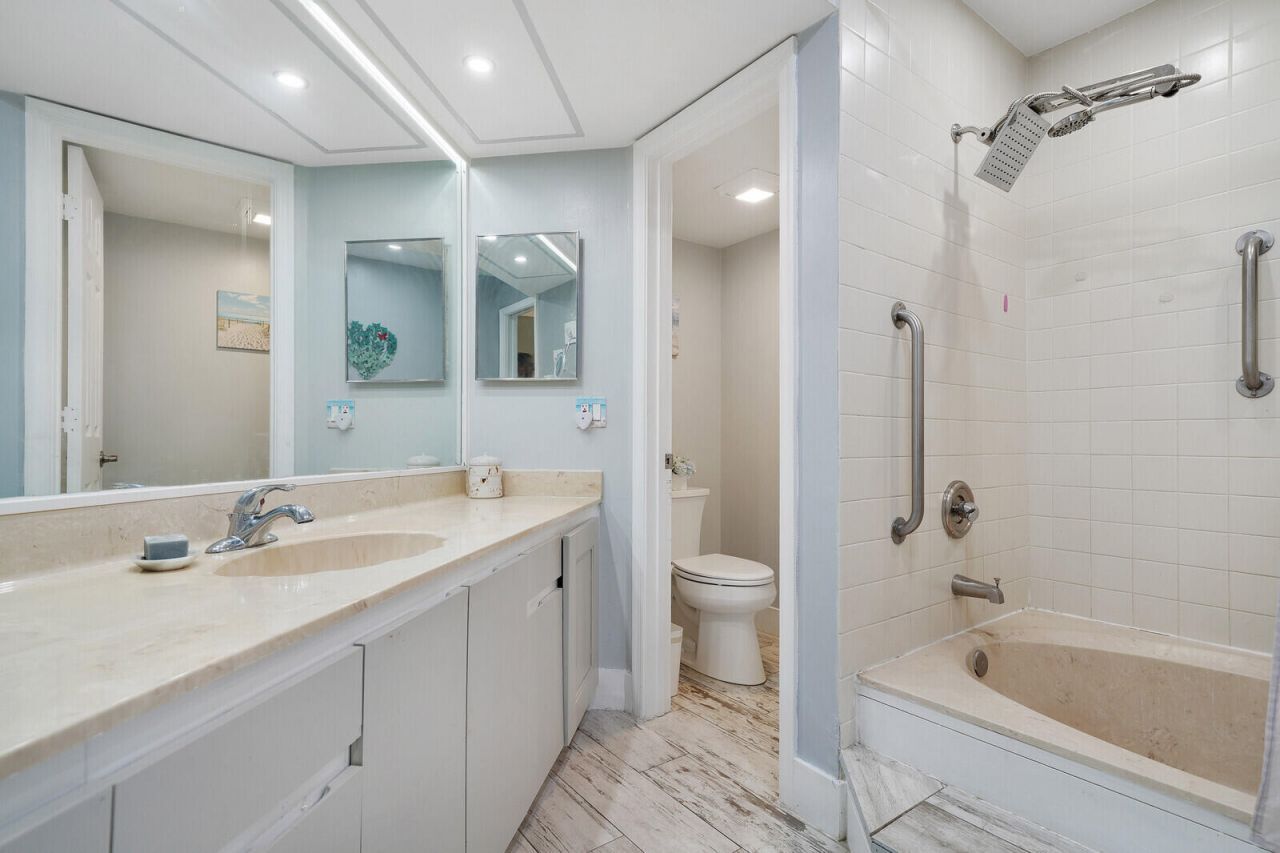 5521 Coach House Circle, Unit D, Boca Raton, FL 33486 Photo