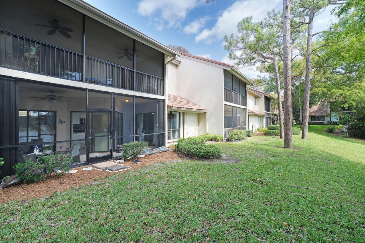 5521 Coach House Circle, Unit D, Boca Raton, FL 33486 Photo