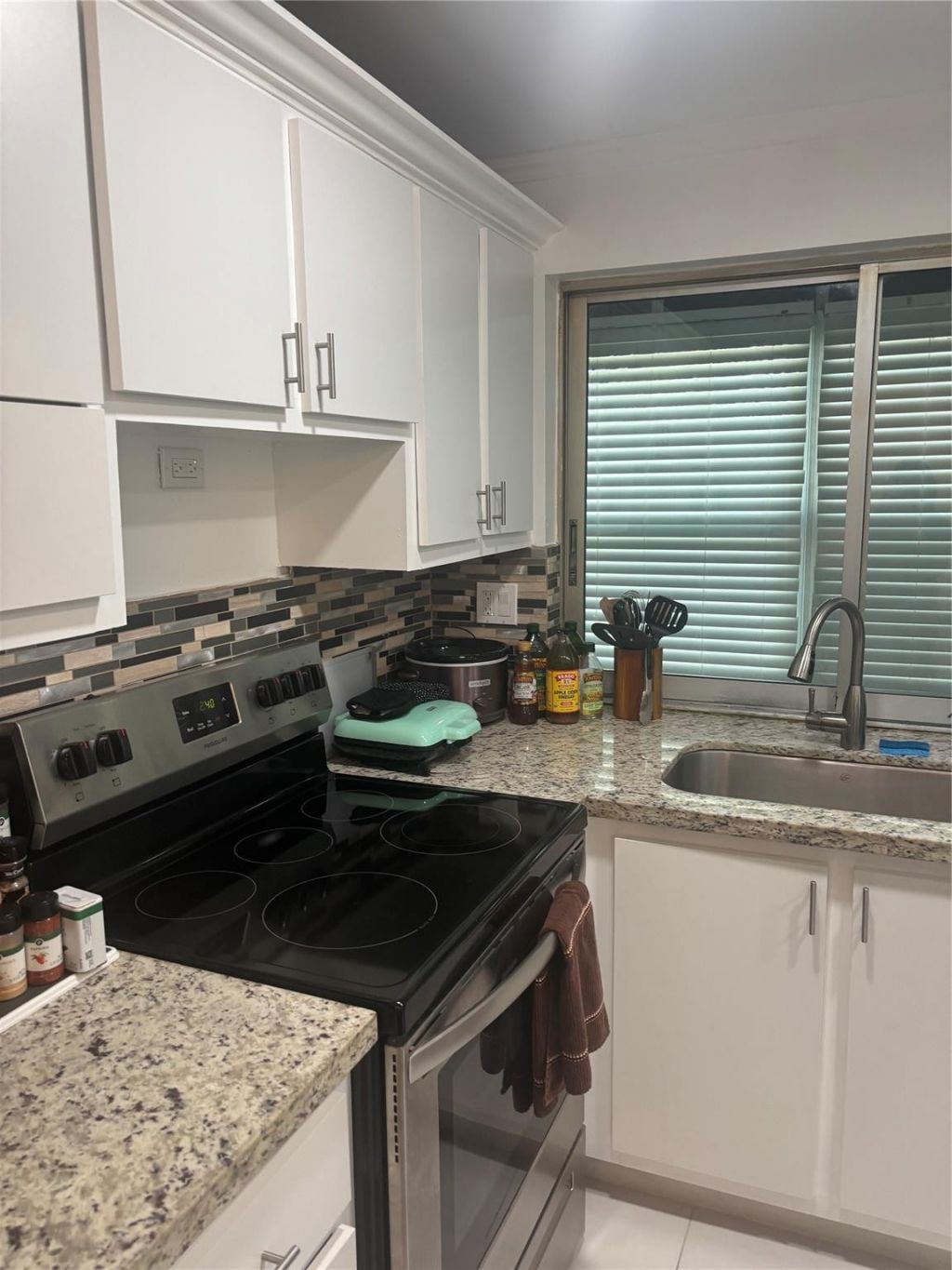 9081 Lime Bay Boulevard, Unit 211, Tamarac, FL 33321 Photo