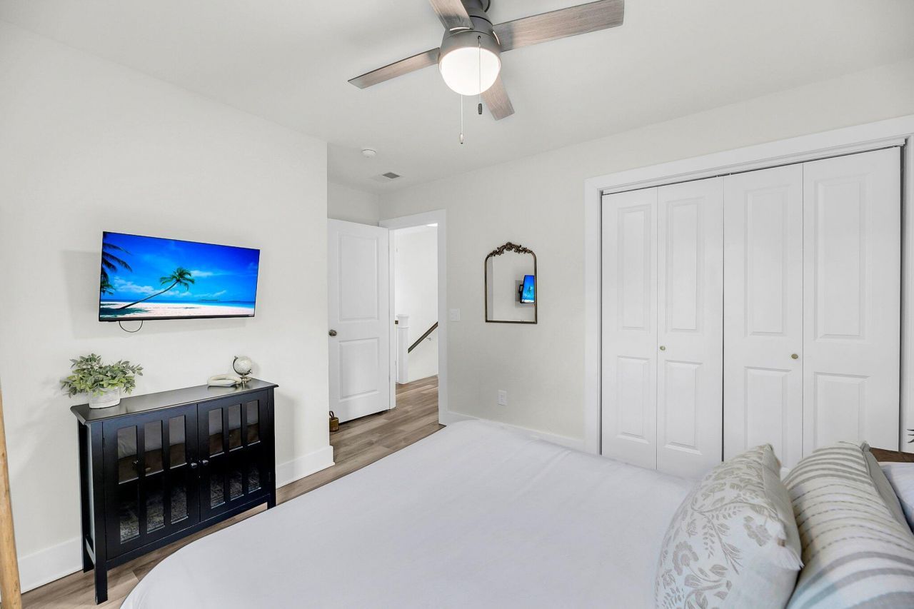 8700 Jenny Lind Street Photo 24