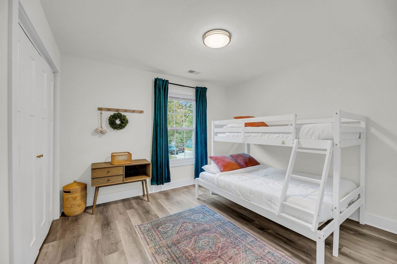 8700 Jenny Lind Street Photo 25