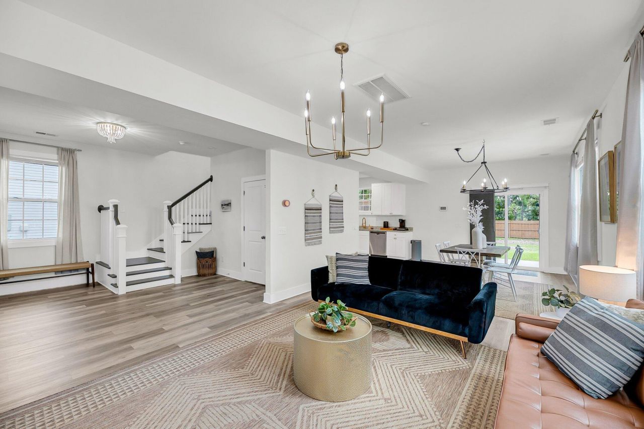 8700 Jenny Lind Street Photo 9