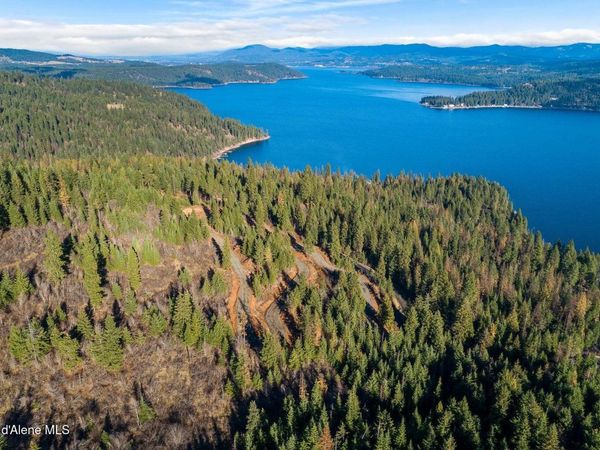 14777 S Loffs Bay Rd, Coeur d'Alene, ID 83814