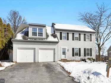 195 VILLAGE SPRING LANE, REINHOLDS, PA 17569