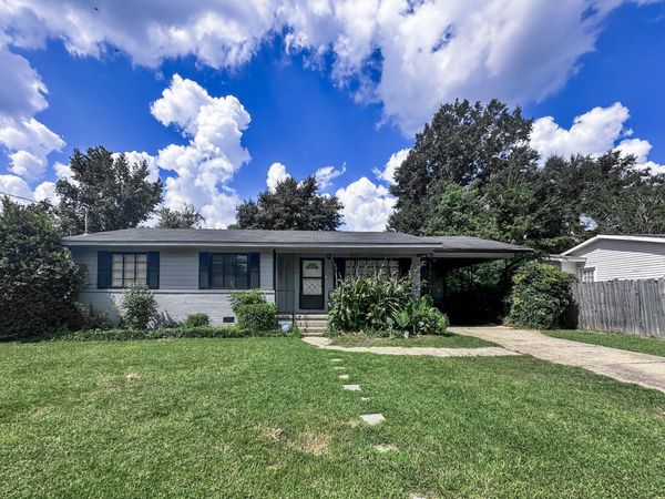 819 Duane St., Hattiesburg, MS 39401