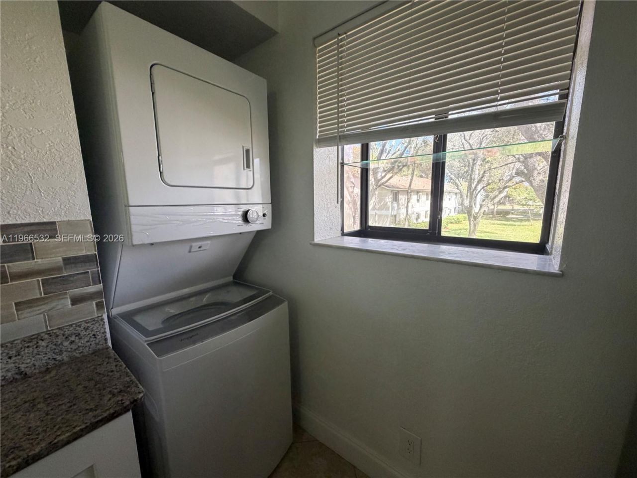 104 Gardens Dr, Unit 203, Pompano Beach, FL 33069 Photo