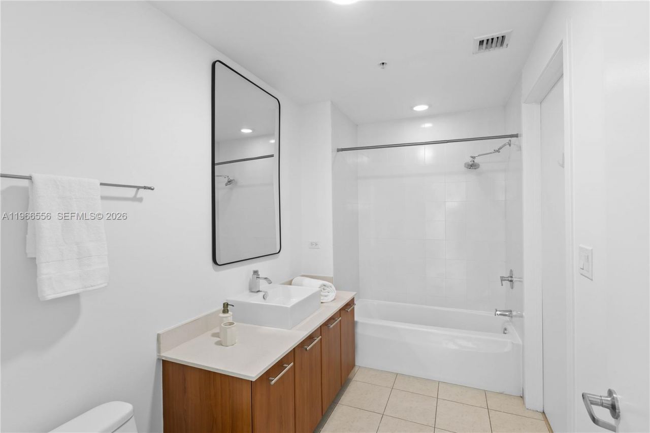 3301 NE 1st Ave, Unit H1510, Miami, FL 33137 Photo