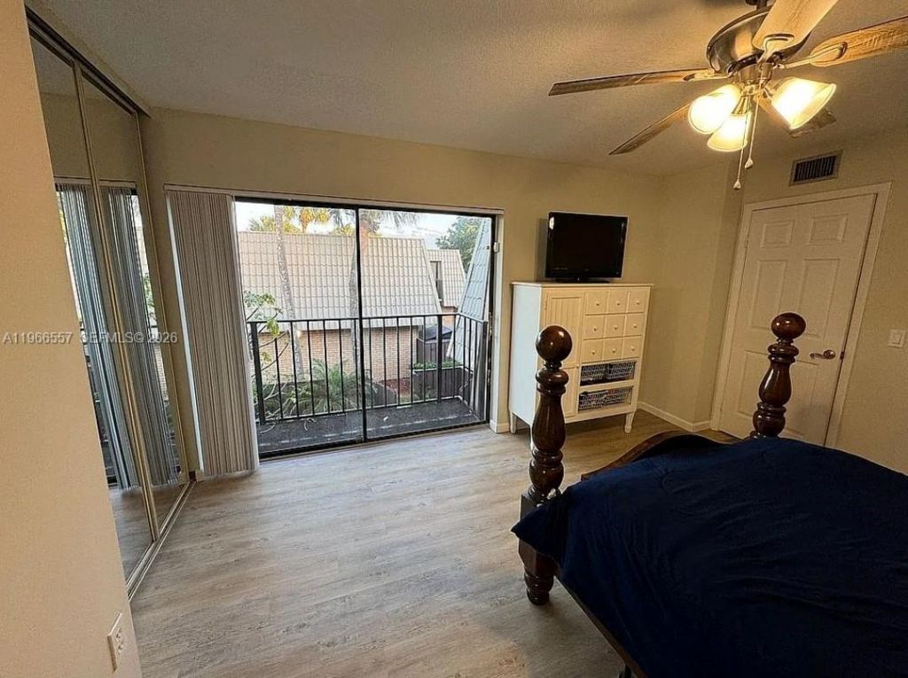 6222 62nd Way, West Palm Beach, FL 33409 Photo