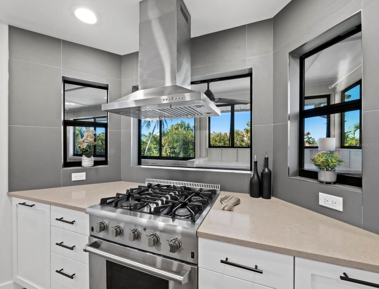 601 Norton Street, Longboat Key, FL 34228 Photo