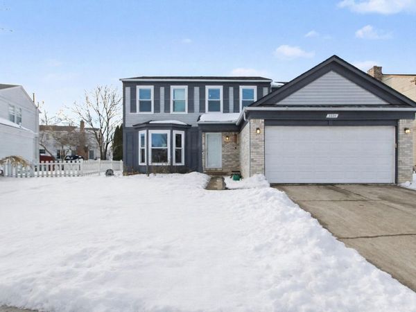 3220 Monument, Ann Arbor, MI 48108