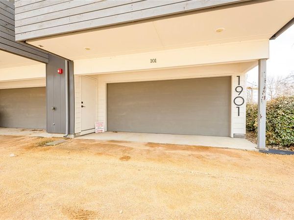 1901 N Carroll Avenue, Unit 101, Dallas, TX 75204