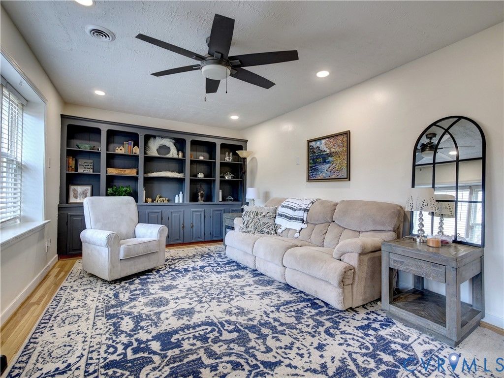 4713 Otterdale Road Moseley, VA 23120