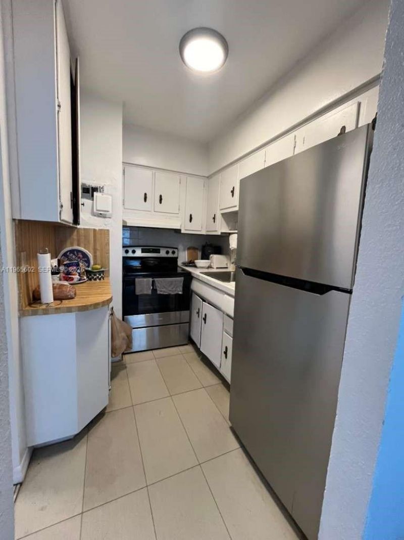 600 Layne Blvd , Unit 110, Hallandale Beach, FL 33009 Photo