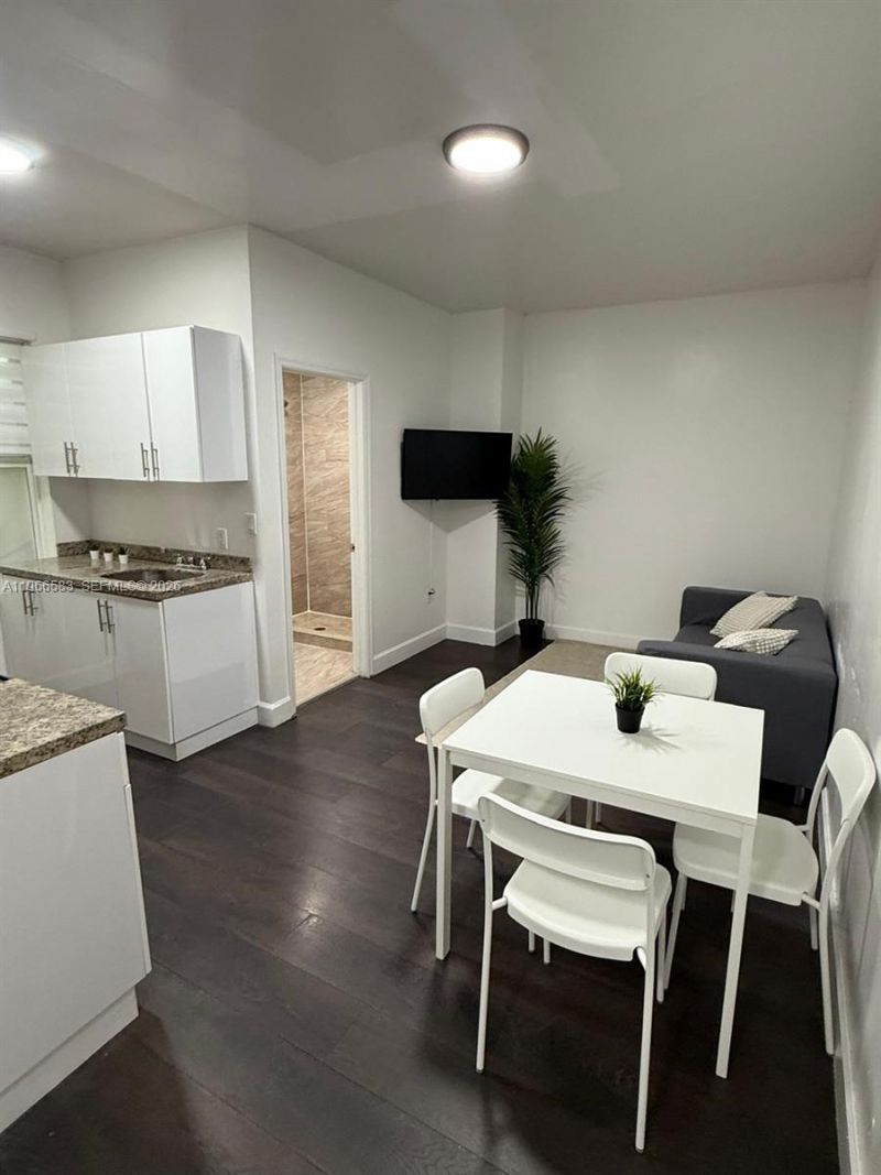 337 SW 10th Ave, Miami, FL 33130 Photo