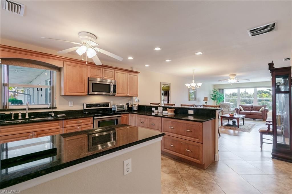 208 Cape Coral Pkwy E, Unit 208, Cape Coral, FL 33904 Photo