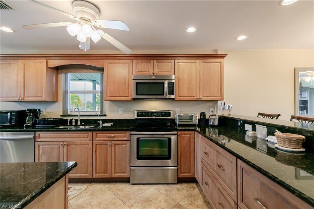 208 Cape Coral Pkwy E, Unit 208, Cape Coral, FL 33904 Photo