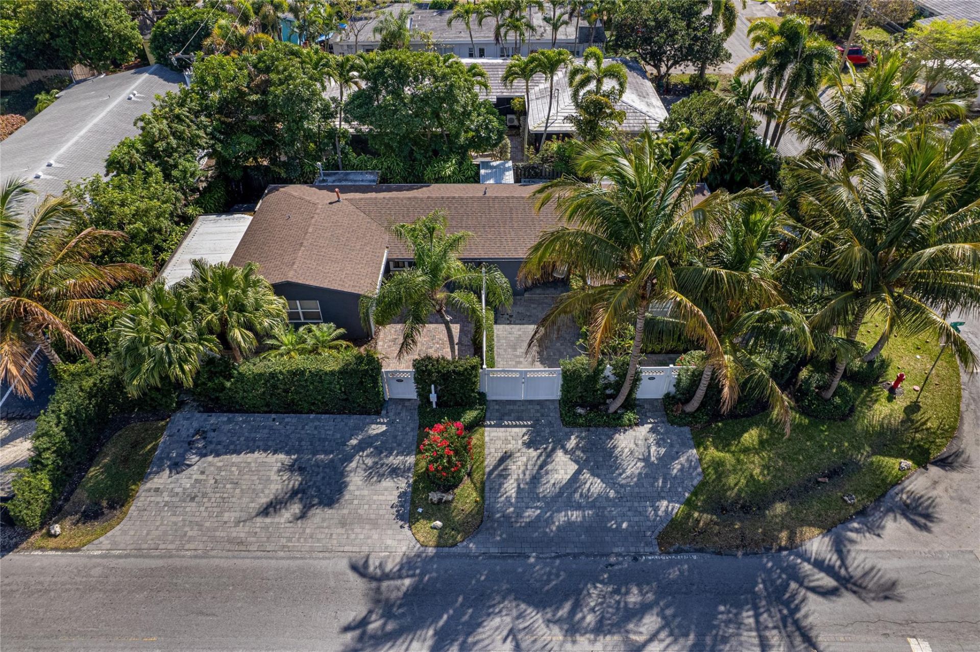 2000 NE 18th Street, Fort Lauderdale, FL 33305 Photo