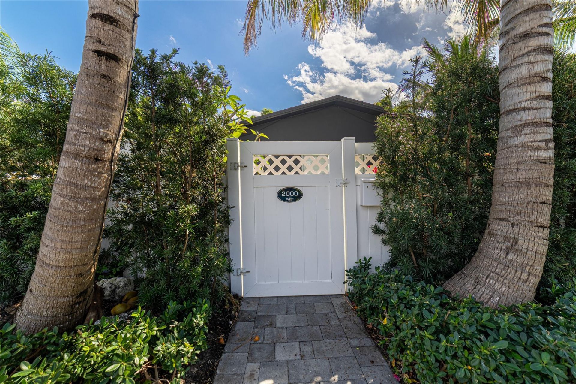 2000 NE 18th Street, Fort Lauderdale, FL 33305 Photo