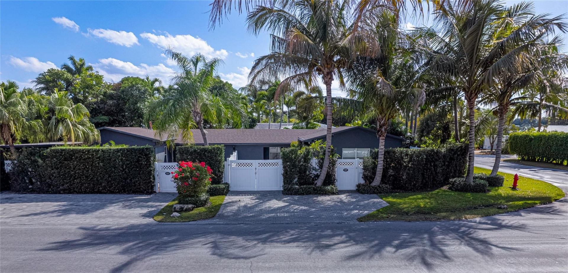 2000 NE 18th Street, Fort Lauderdale, FL 33305 Photo