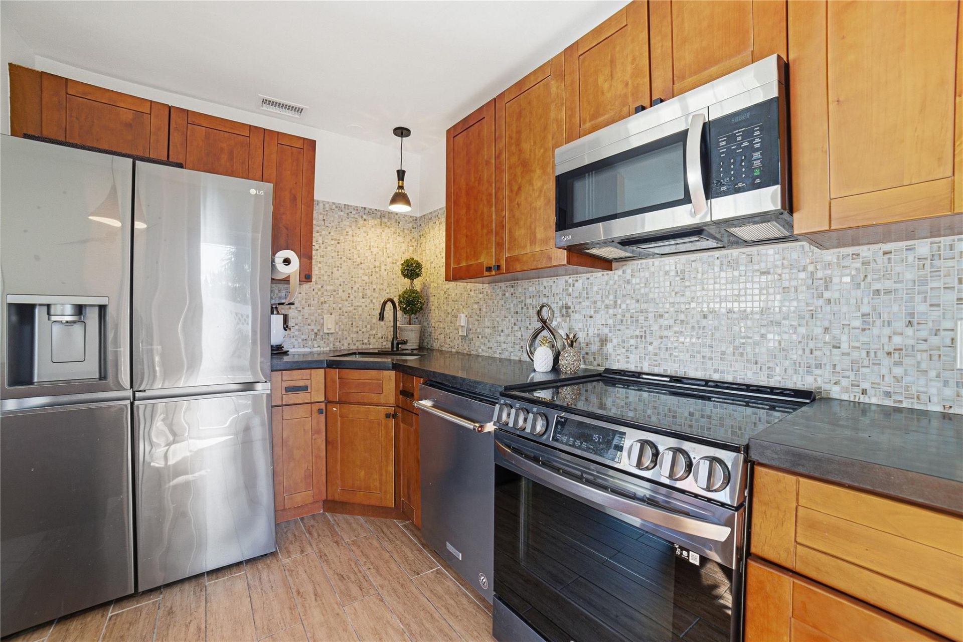 2000 NE 18th Street, Fort Lauderdale, FL 33305 Photo