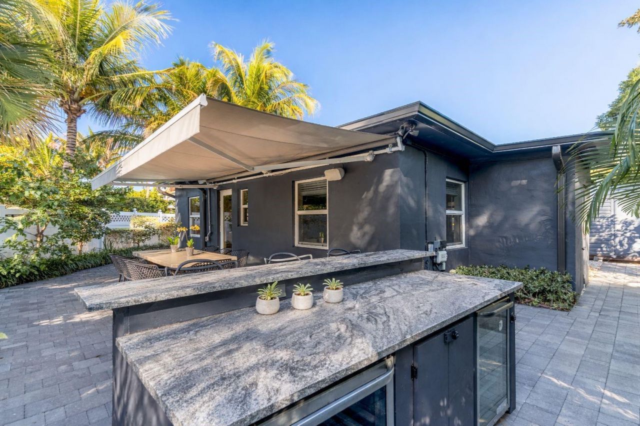 2000 NE 18th Street, Fort Lauderdale, FL 33305 Photo