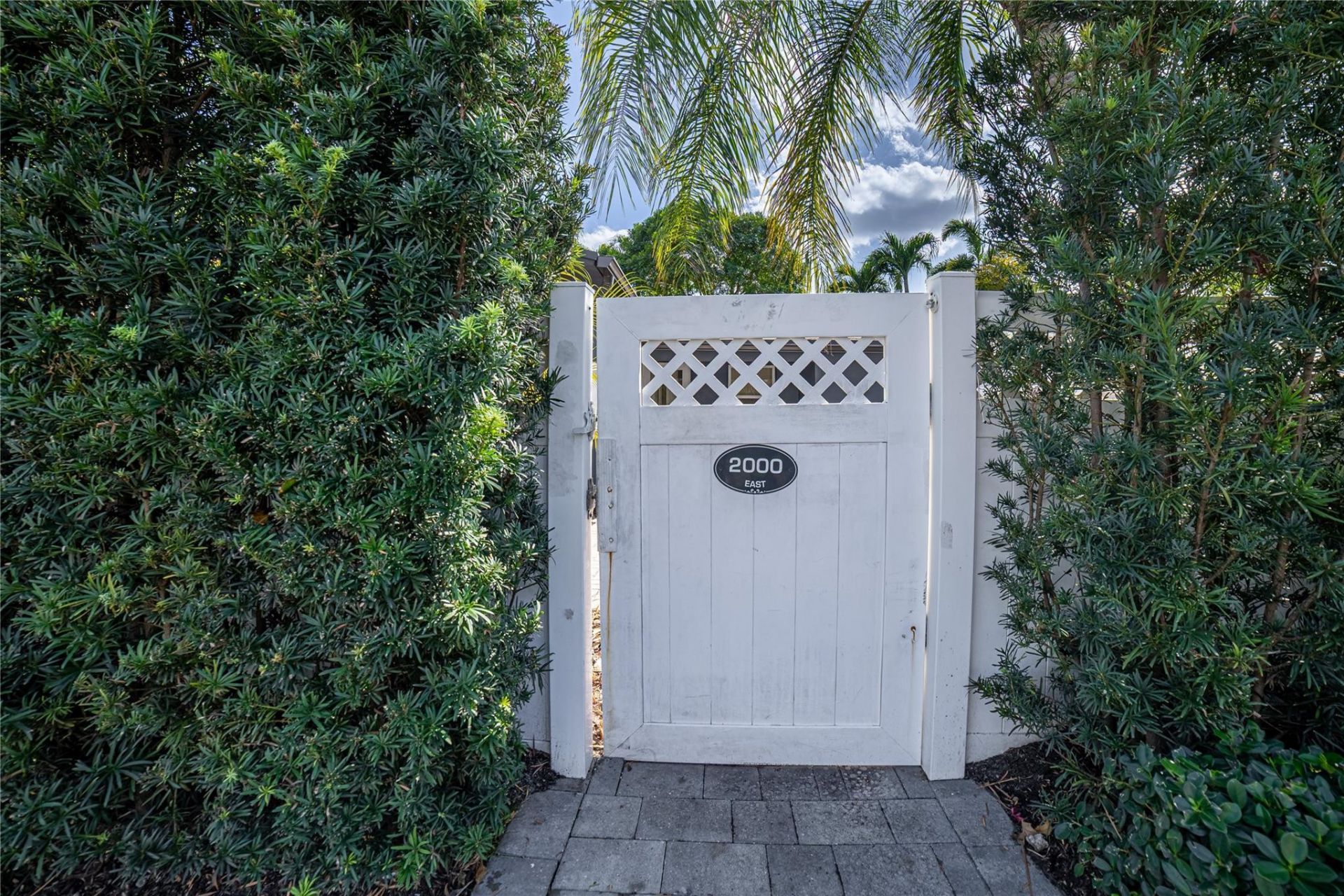 2000 NE 18th Street, Fort Lauderdale, FL 33305 Photo