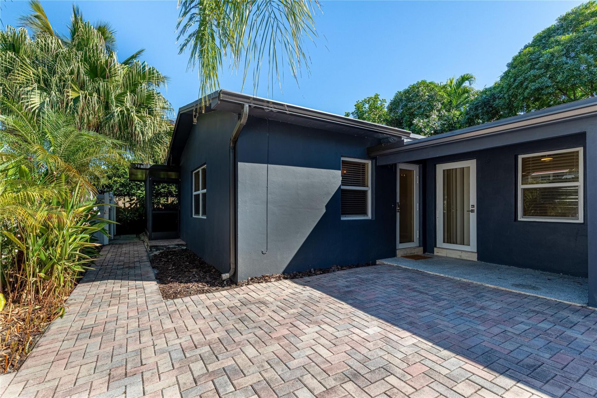 2000 NE 18th Street, Fort Lauderdale, FL 33305 Photo