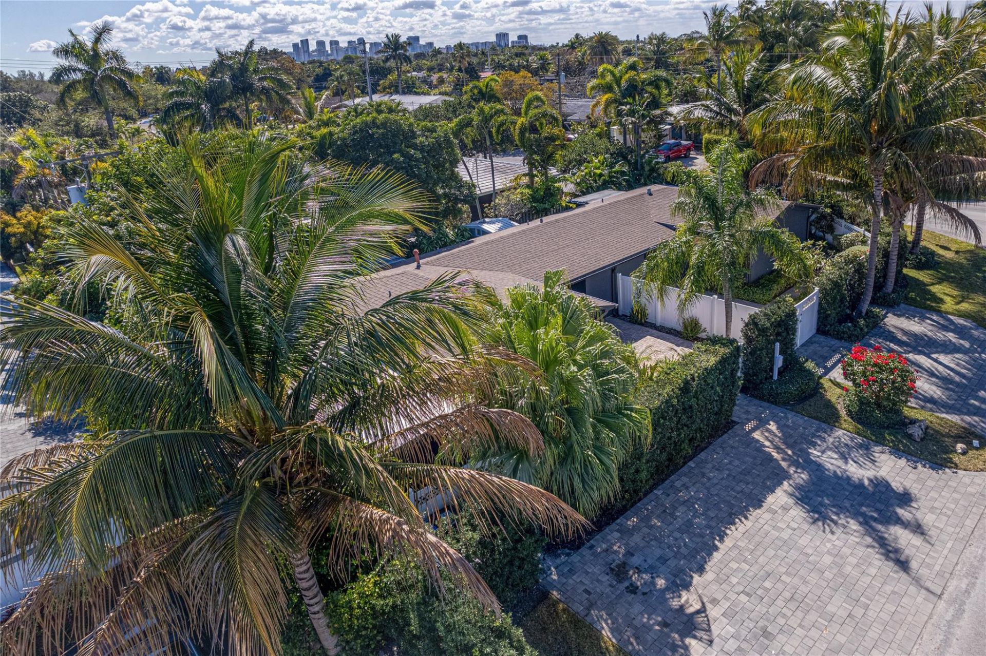 2000 NE 18th Street, Fort Lauderdale, FL 33305 Photo