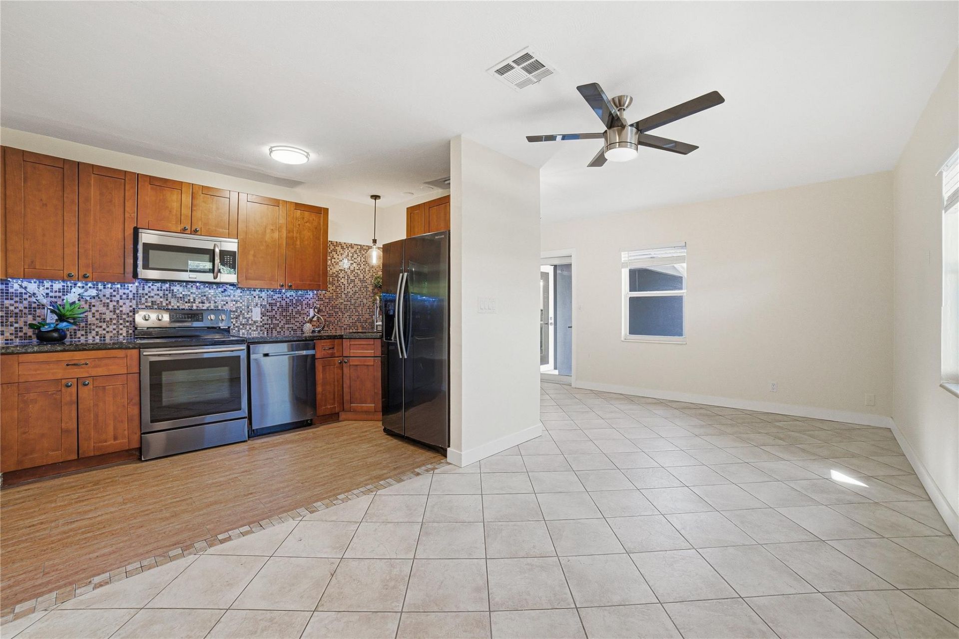 2000 NE 18th Street, Fort Lauderdale, FL 33305 Photo