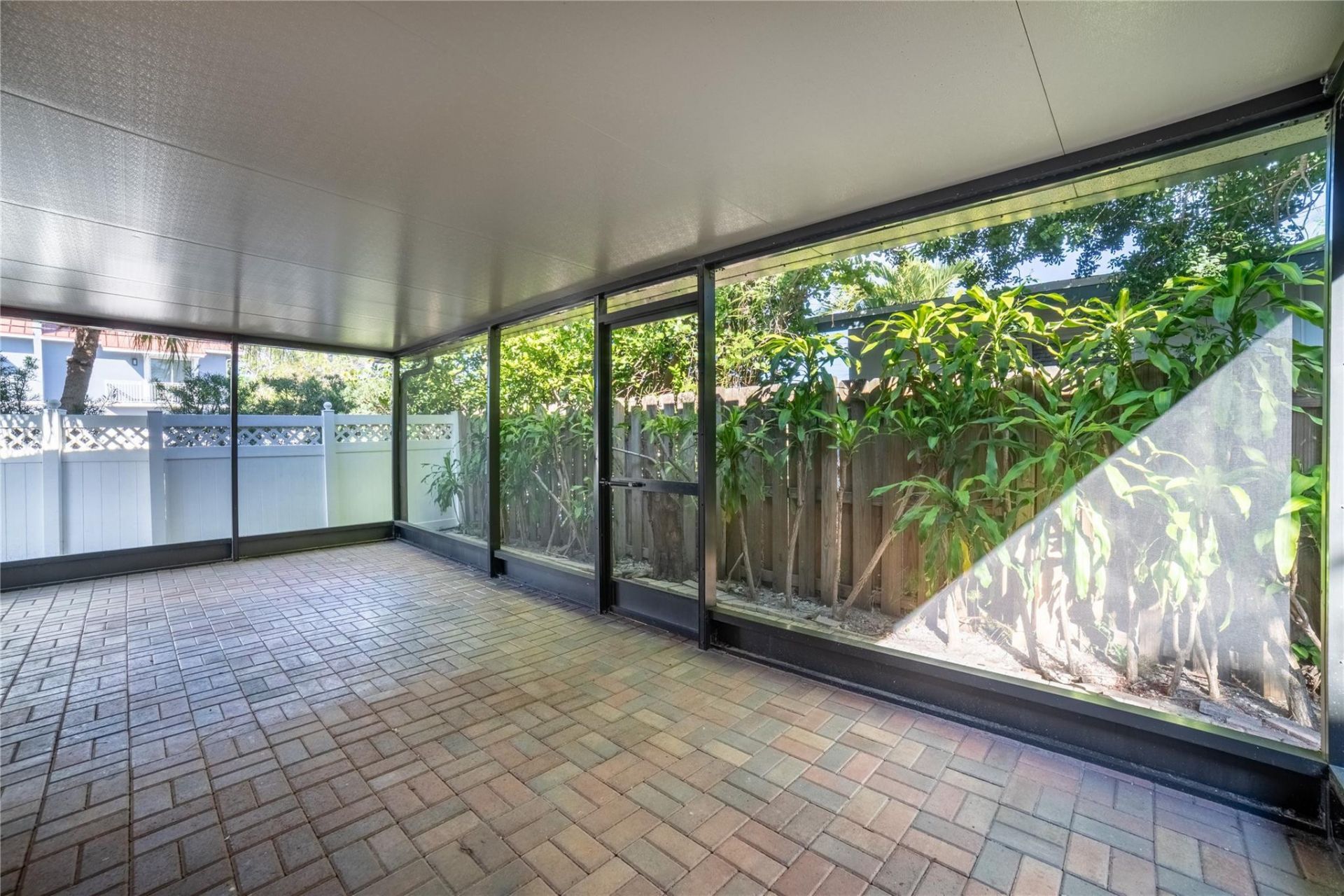 2000 NE 18th Street, Fort Lauderdale, FL 33305 Photo