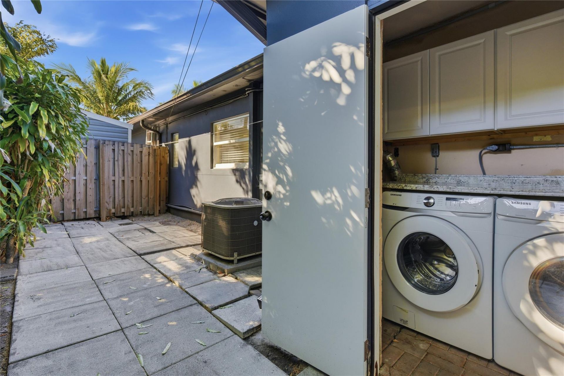 2000 NE 18th Street, Fort Lauderdale, FL 33305 Photo