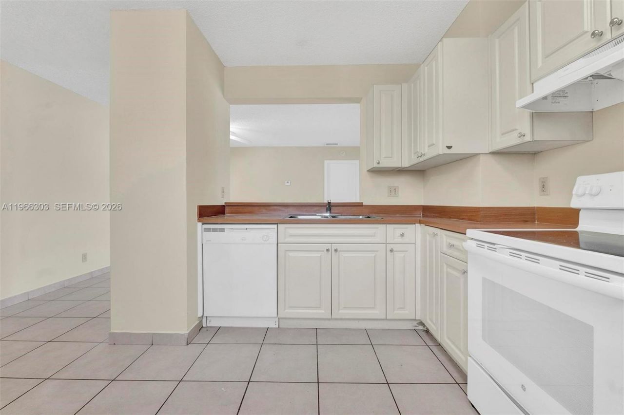 12272 Royal Palm Blvd , Unit A-5, Coral Springs, FL 33065 Photo