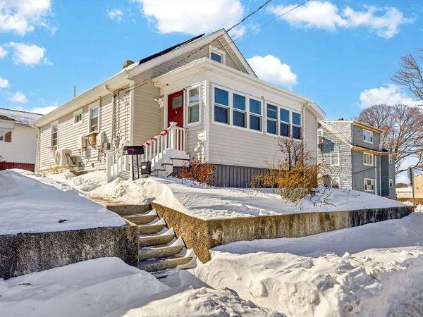 93 Lawton St, Fall River, MA 02721