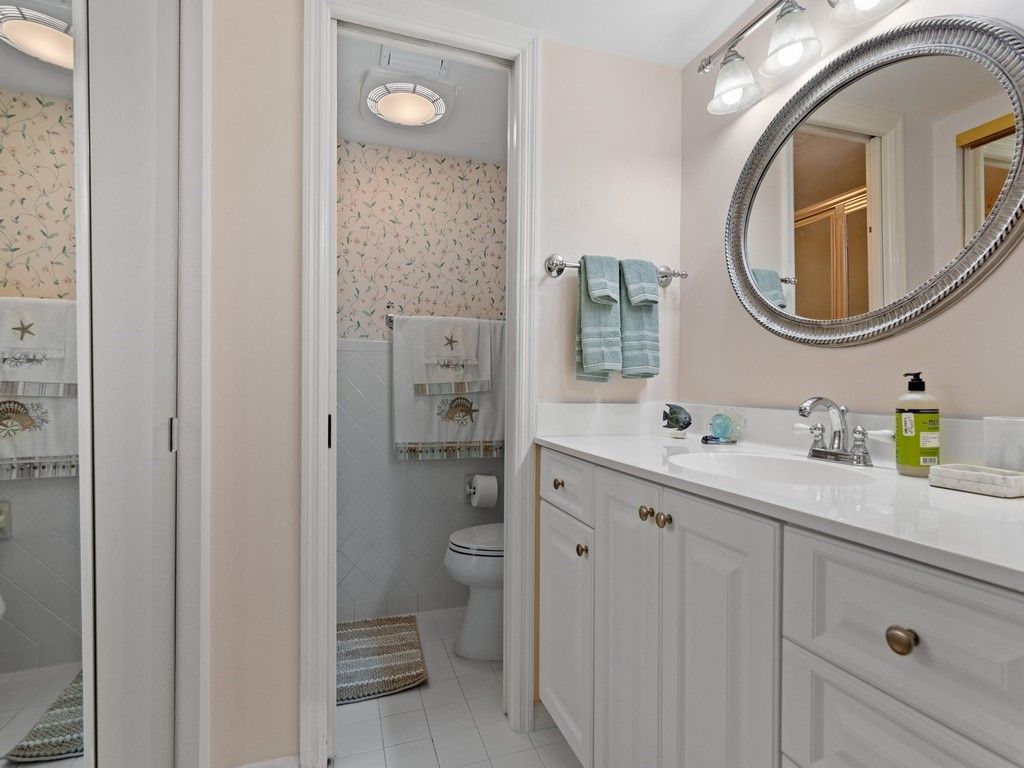 4141 Ocean Drive, Unit 402, Vero Beach, FL 32963 Photo