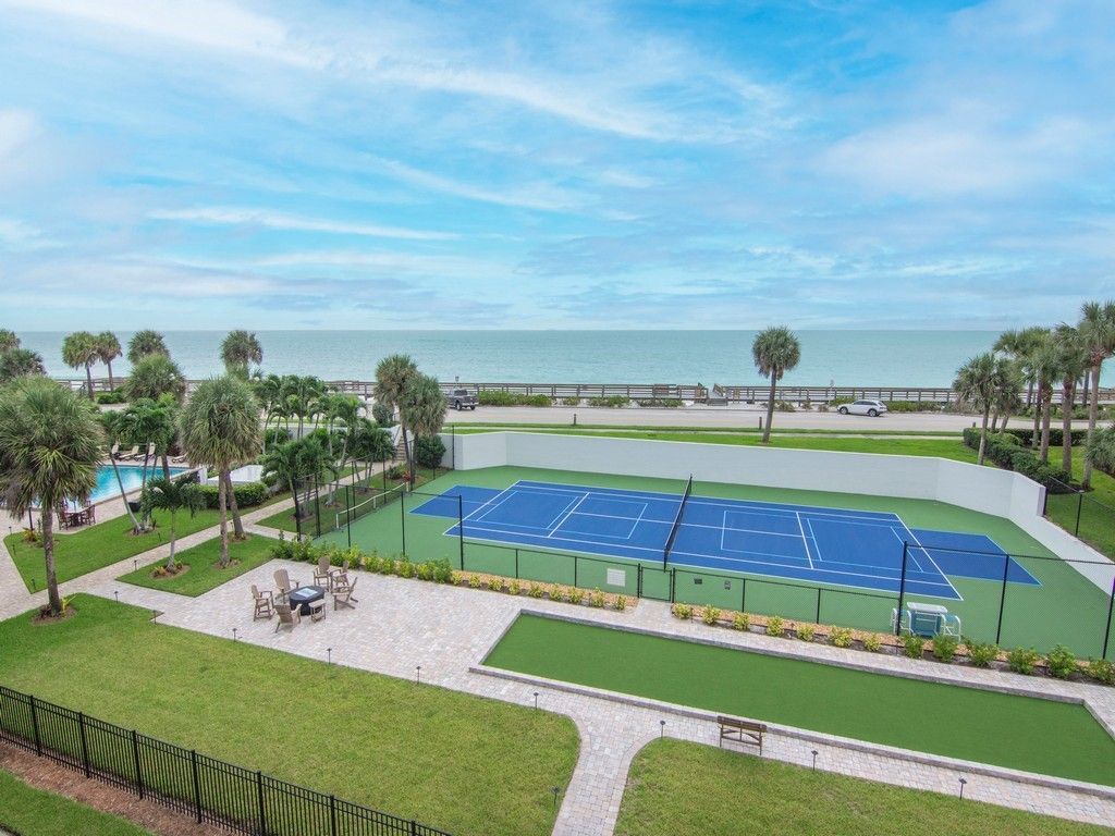 4141 Ocean Drive, Unit 402, Vero Beach, FL 32963 Photo