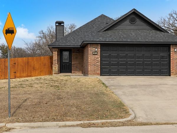 1501 Carpenter Street , Unit A, Bridgeport, TX 76426