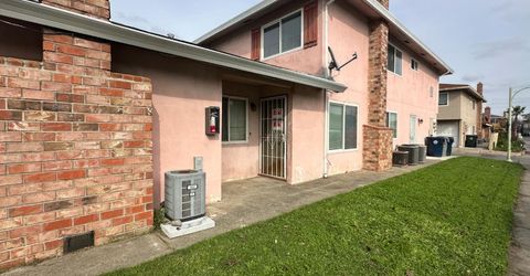 67 Nedra Ct, Sacramento, CA 95822 Photo