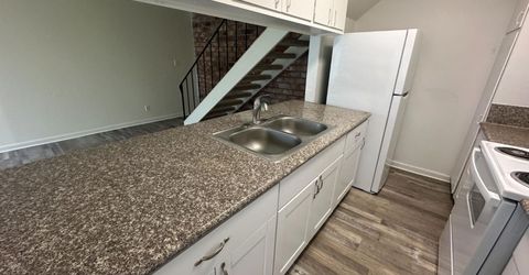 67 Nedra Ct, Sacramento, CA 95822 Photo
