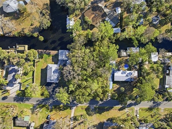 Fox RD, ASTOR, FL 32102