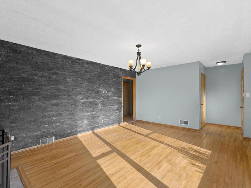 561 Springhollow Road, Circleville, OH 43113 Photo 8