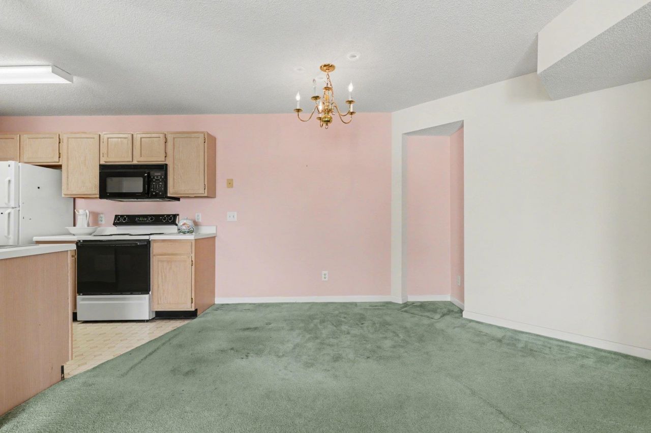 2268 Clearwater Dr. Photo 10