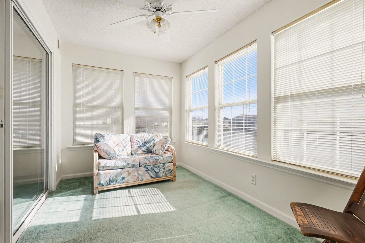 2268 Clearwater Dr. Photo 13