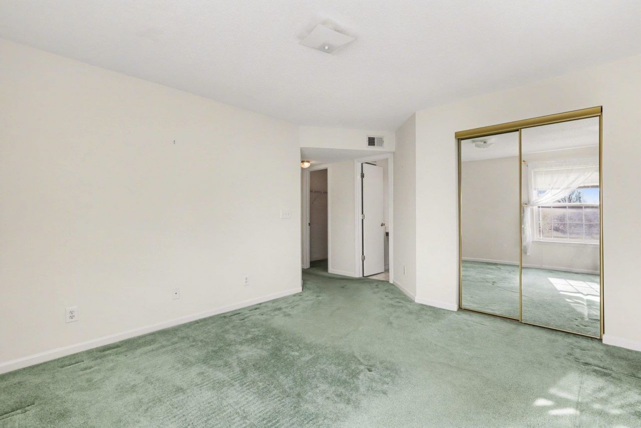 2268 Clearwater Dr. Photo 17