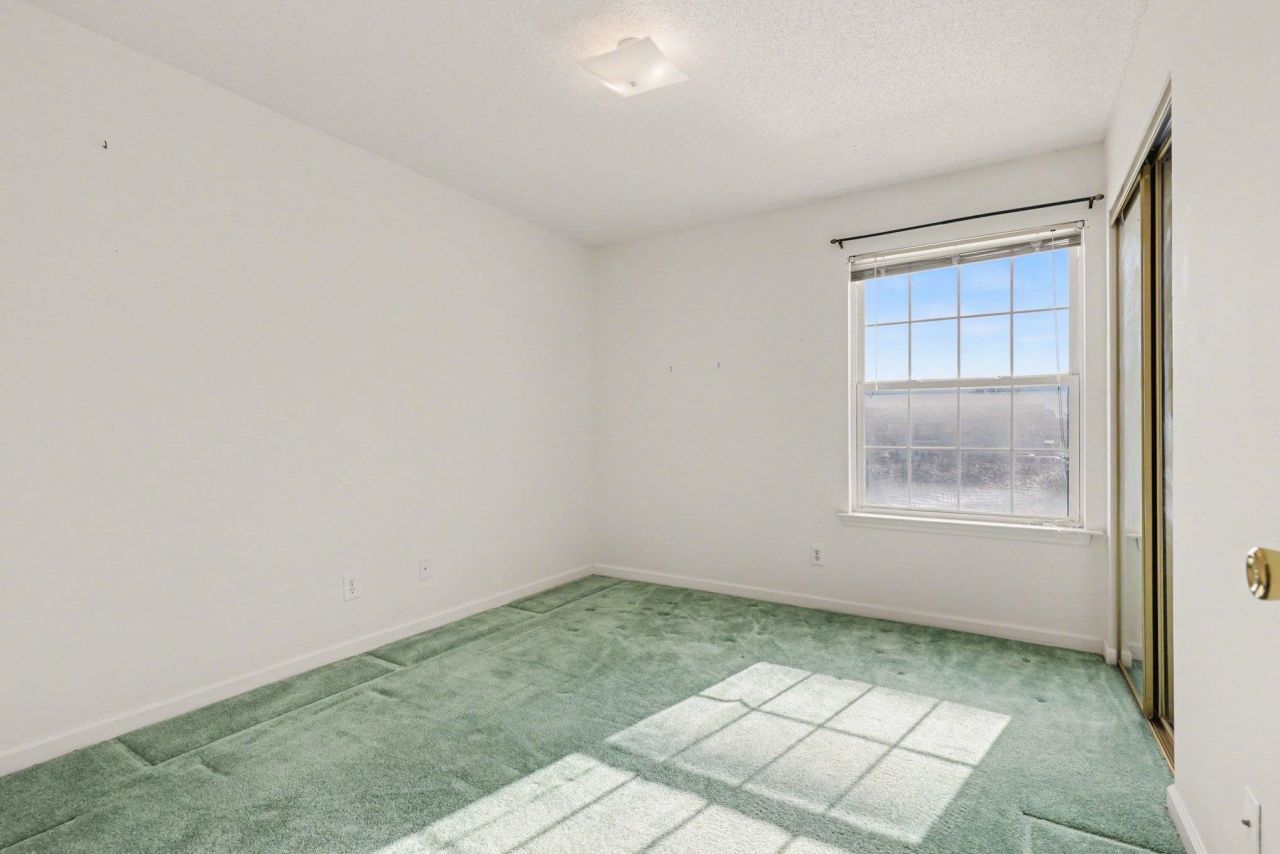 2268 Clearwater Dr. Photo 20